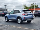 Used 2022 Ford Escape SE image 4