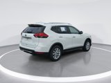 Used 2017 Nissan Rogue SV image 3
