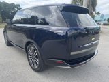Used 2023 Land Rover Range Rover SE image 3