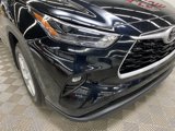 Used 2022 Toyota Highlander LE image 3