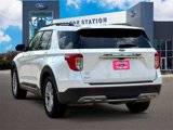 Used 2022 Ford Explorer XLT w/ Equipment Group 202A image 4