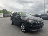 Used 2022 Jeep Compass Latitude image 2