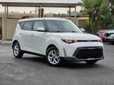 Used 2024 Kia Soul LX w/ LX Technology Package image 2