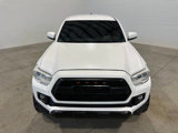 Used 2019 Toyota Tacoma TRD Sport image 4