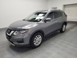 Used 2020 Nissan Rogue SV image 2