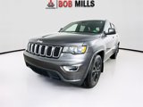 Used 2019 Jeep Grand Cherokee Laredo w/ Laredo X Package image 3