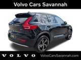 Used 2023 Volvo XC40 B5 Plus image 3
