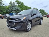 Certified 2022 Chevrolet Trax LT w/ LT Convenience Package image 3