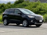 Used 2017 Ford Escape SE image 2