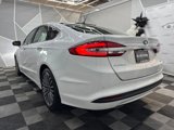 Used 2017 Ford Fusion SE w/ Fusion SE Technology Package image 5