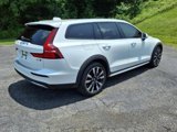 Used 2023 Volvo V60 B5 Cross Country Ultimate w/ Climate Package image 4