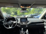Used 2020 Nissan Altima 2.5 SR w/ Premium Package image 6