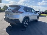 Used 2023 Nissan Rogue SV image 3