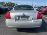 Used 2007 Lincoln Town Car Signature Limited image 5