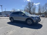 Used 2021 Volkswagen Tiguan SE image 3
