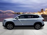 Certified 2024 Volkswagen Taos SE image 2
