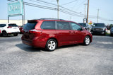 Used 2016 Toyota Sienna LE image 3