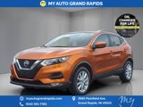 Used 2022 Nissan Rogue Sport SV image 3