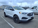 Used 2020 Ford Edge SE image 2