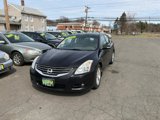 Used 2010 Nissan Altima 3.5 SR w/ Premium Pkg image 2