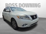 Used 2016 Nissan Pathfinder SV image 3