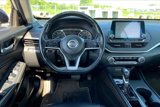 Used 2020 Nissan Altima 2.5 SR w/ Premium Package image 5