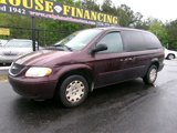 Used 2004 Chrysler Town & Country LX w/ Popular Equipment Group image 2