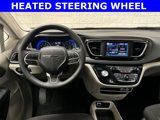 Used 2022 Chrysler Voyager LX image 5