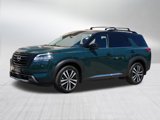 Used 2024 Nissan Pathfinder Platinum w/ Lighting Package (N92) image 3