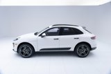 Certified 2021 Porsche Macan image 2