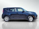 Used 2023 Kia Soul LX w/ LX Technology Package image 3
