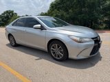 Used 2017 Toyota Camry SE image 3