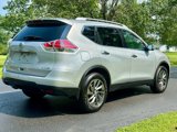Used 2016 Nissan Rogue SL image 5