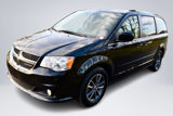 Used 2017 Dodge Grand Caravan SXT image 2