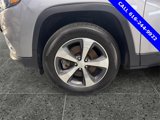 Used 2019 Jeep Cherokee Limited image 5