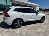 Used 2018 Volvo XC60 T6 Momentum w/ Convenience Package image 2
