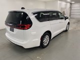 New 2025 Chrysler Pacifica Select image 5