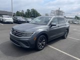 Certified 2022 Volkswagen Tiguan SE image 3