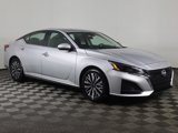 Used 2023 Nissan Altima 2.5 SV image 2