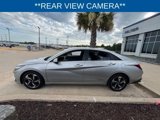 Used 2021 Hyundai Elantra SEL w/ Convenience + Premium Package image 5