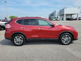 Used 2015 Nissan Rogue SL w/ SL Premium Package image 4