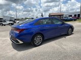 Used 2024 Hyundai Elantra SEL image 3