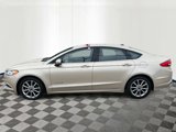Used 2017 Ford Fusion SE image 2