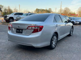 Used 2014 Toyota Camry LE image 4
