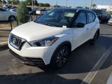 Used 2020 Nissan Kicks SV image 3