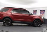 Used 2017 Ford Explorer XLT w/ Equipment Group 202A image 4