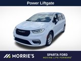 Used 2023 Chrysler Pacifica Touring-L image 3