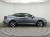 Used 2024 Volkswagen Jetta SE w/ Panoramic Sunroof Package image 4