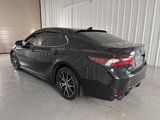 Used 2022 Toyota Camry SE image 5