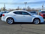 Used 2013 Dodge Avenger SE image 2